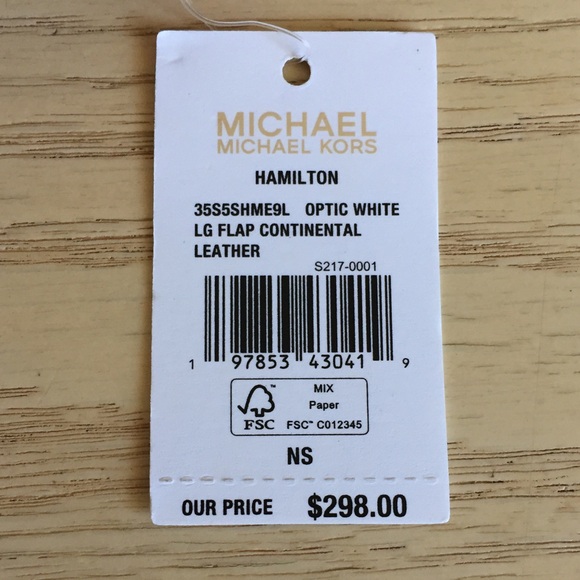 Michael Kors Hamilton Optic White Leather Wallet - Picture 7 of 7